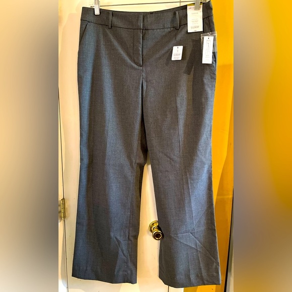🆕 Liz Claiborne Gray Pants Size 14 - Picture 1 of 11
